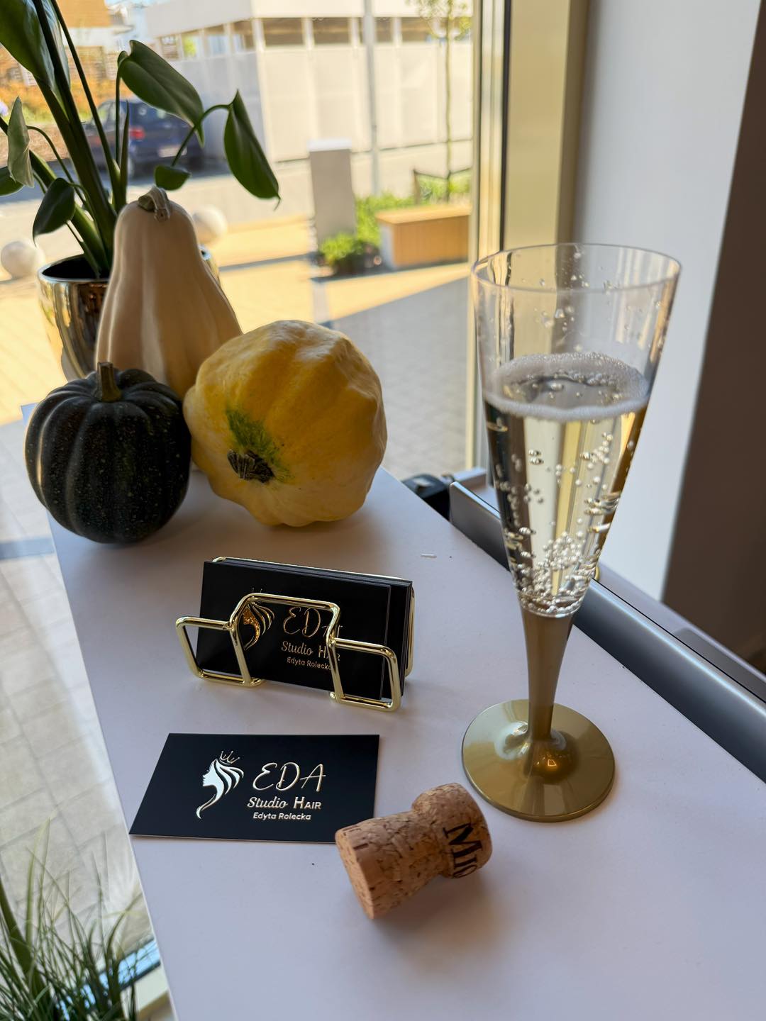 556803965 122106796413005587 680116318886311912 N